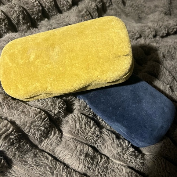 Gucci Velvet Eyewear Case - Picture 4 of 8